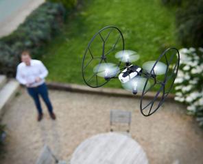 Квадрокоптер Parrot Rolling Spider, акция.
