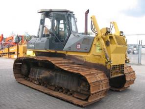 Бульдозер б/у Komatsu D65 PX-12, б/у бульдозер Komatsu D65 PX-12, продам бульдозер Komatsu D65 PX-12 б/у, продаем бульдозер Komatsu D65 PX-12 болотник