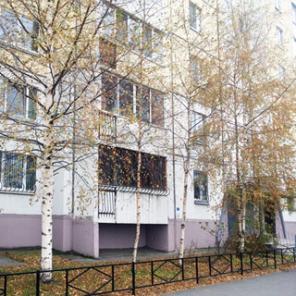 Трехкомнатная квартира 90 кв.м на Комендантском проспекте