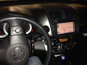 Продам Toyota RAV 4 2011г.в.