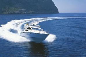   Fairline Fantom46.