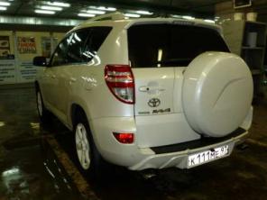 Продам Toyota Rav4 2011