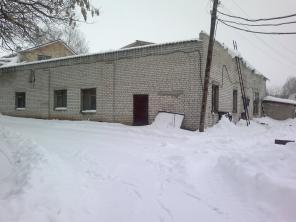 Продаются объекты: «Земельный участок с кад. № 52:45:100214:0002: 2501 м кв. и здание базы кирпичное 493,3 кв.м», расположенные по адресу: Нижегородская область, Сергачинский район, г. Сергач, ул. Ульянова, д. 226.