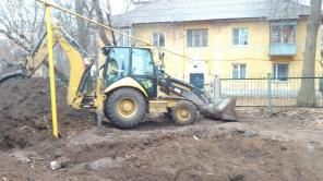 Землеройные работы. Демонтаж и снос бетонных фундаментов и конструкций. Расчистка участка от растительности и мусора.
