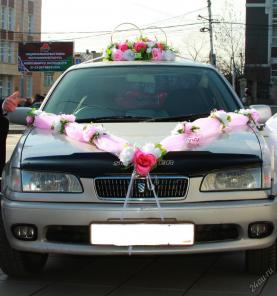 Украшение на свадебную машину
