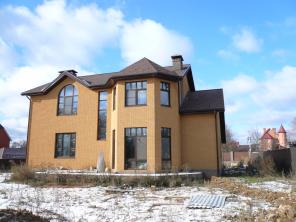 Продам коттедж на Волоколамском шоссе, 16 км. от МКАД. п.Нахабино (Тушинский посёлок). Площадь дома 250 м2. (кир