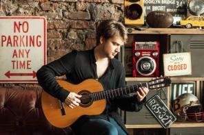    .   GUITARDO.
