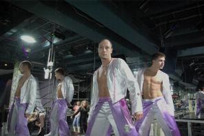 ШКОЛА ТАНЦЕВ. ОБУЧЕНИЕ КЛУБНЫМ ТАНЦАМ. ИМПРОВИЗАЦИЯ. NEW STYLE. HAUSE . RnB, TECKTONIK. STRIP. GO-GO. LA.