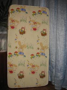 Продам матрас в детскую кроватку 60х120