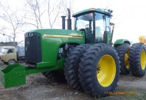 Трактор John Deere