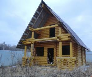Продается бревенчатый дом, очень срочно и очень дешево.
