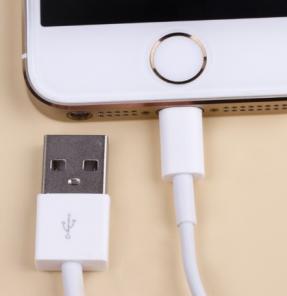Зарядка для iPhone