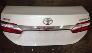 Крышка багажника на Toyota Corolla 180