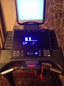 Продам беговую дорожку Cybex Legacy 750 T