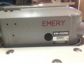 Ковровый оверлок Emery EM 252TA