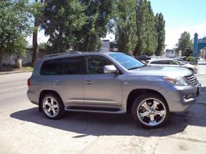 Продаю автомобиль LEXUS LX 570 Хозяин