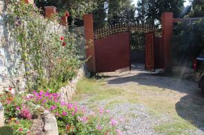 Продается капитальный жилой дом в Алупке 110м2