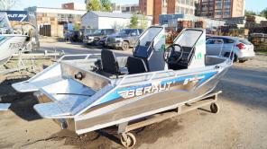 Продаем лодку (катер) Berkut S-TwinConsole