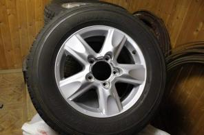 Шины с литыми дисками для Toyota LC 200 ( новые)