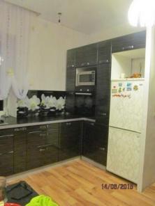 Кухня в черно белом исполнении
