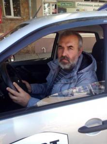 Инструктор по вождению автомобиля