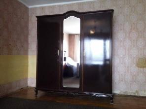антикварныи шкаф