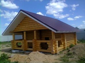 Производим срубы домов и бань из сосны. Доставка. Установка.