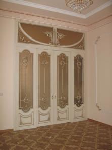 Двери,лестницы,кабинеты,кухни из массива дерева.