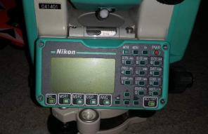 Электронно-оптический тахеометр Nikon NPL-332
