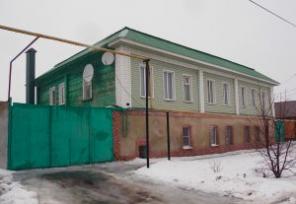 Двухэтажный дом с зимним садом, тренажерным залом и фонтаном в г. Усмань Липецкой области