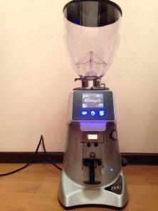 Продам профессиональную кофемолку Fiorenzato F64 E