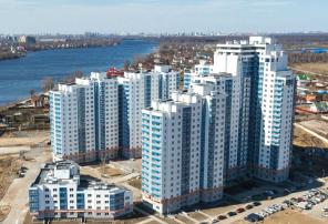 продаю 3 к. кваpтиpy