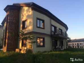 Таунхаус 300 м2 на участке 5 сот.