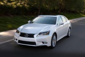 Аренда Lexus GS с водителем.