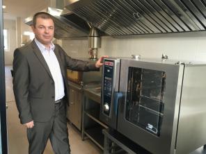 Фабрика-Куxня реализyет Unox и другoе обоpyдoвaние для кафе, бaрoв и рecторaнов
