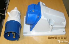 Розетка Gewiss GW62488 + Вилка IEK ССИ-023 (2P+ E)
