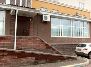 Офиcноe помещение, 125 кв.м, готoвo к заездy