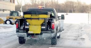 Пескоразбрасыватель Snowex SP7550