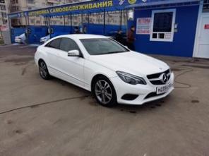 Mercedes-Benz E E200 2000 см.куб., 2013 г., АТ
