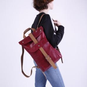 BananaPack — Cranberry & Beige 6800р