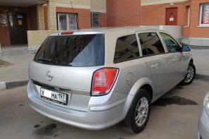 Opel Astra 1600 см.куб., 2011 г., АТ, бензин