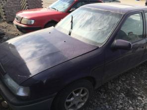 Opel Vectra 1389 см.куб., 1992 г., МТ, бензин