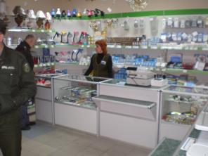 Изготовление торговых витрин, прилавков, хлебных, овощных и винных горок, барных и административных стоек, офисной мебели.