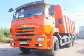 Самосвал КАМАЗ 6520