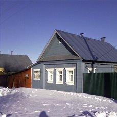 дом у реки