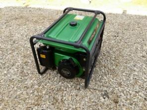 Бензиновый генератор HITACHI E57