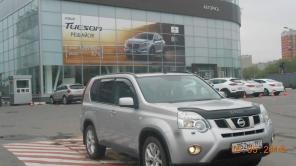 Nissan X-Trail 1920 см. куб., 2011 г., АТ, бензин