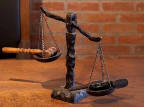 Юрист представит ваши интересы в судах