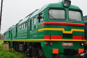 Продам магистральный двухсекционный тепловоз 2М62