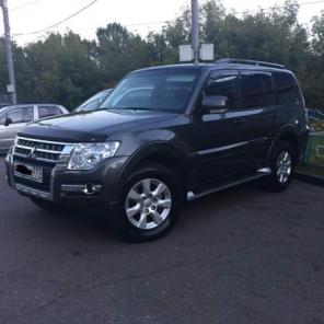 Продается Mitsubishi Pajero 3.2 л / 200 л. с.